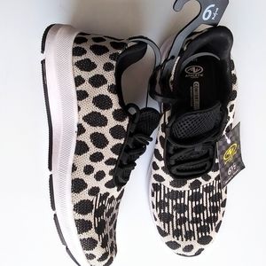 Ladies running shoes